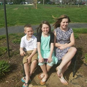 Meet your Posher, Laurie